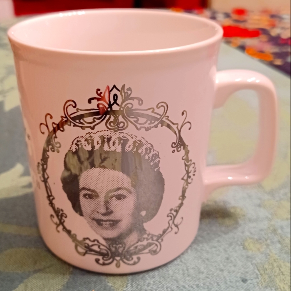 Queen Elizabeth Silver Jubilee Commemorative Kiln Craft Mug